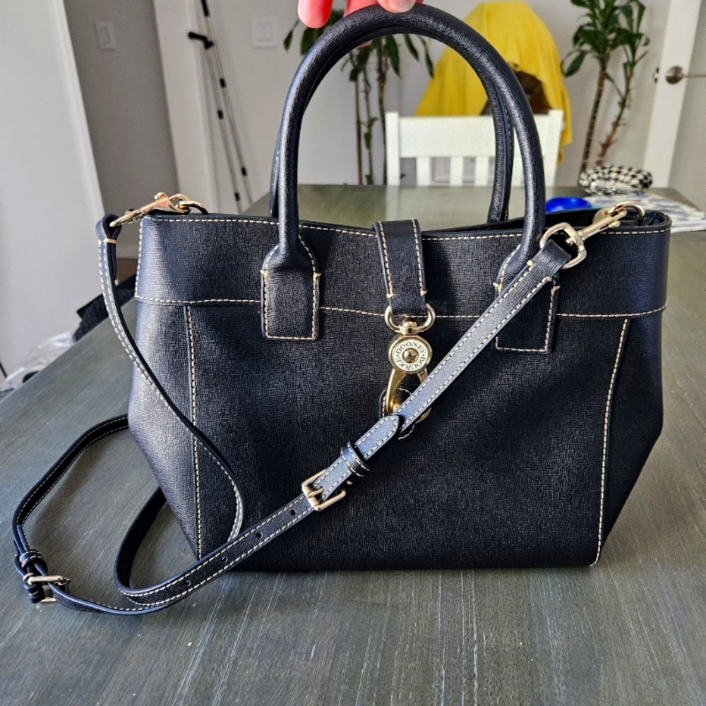 Dooney & Bourke Pebble Grain Cara Tote